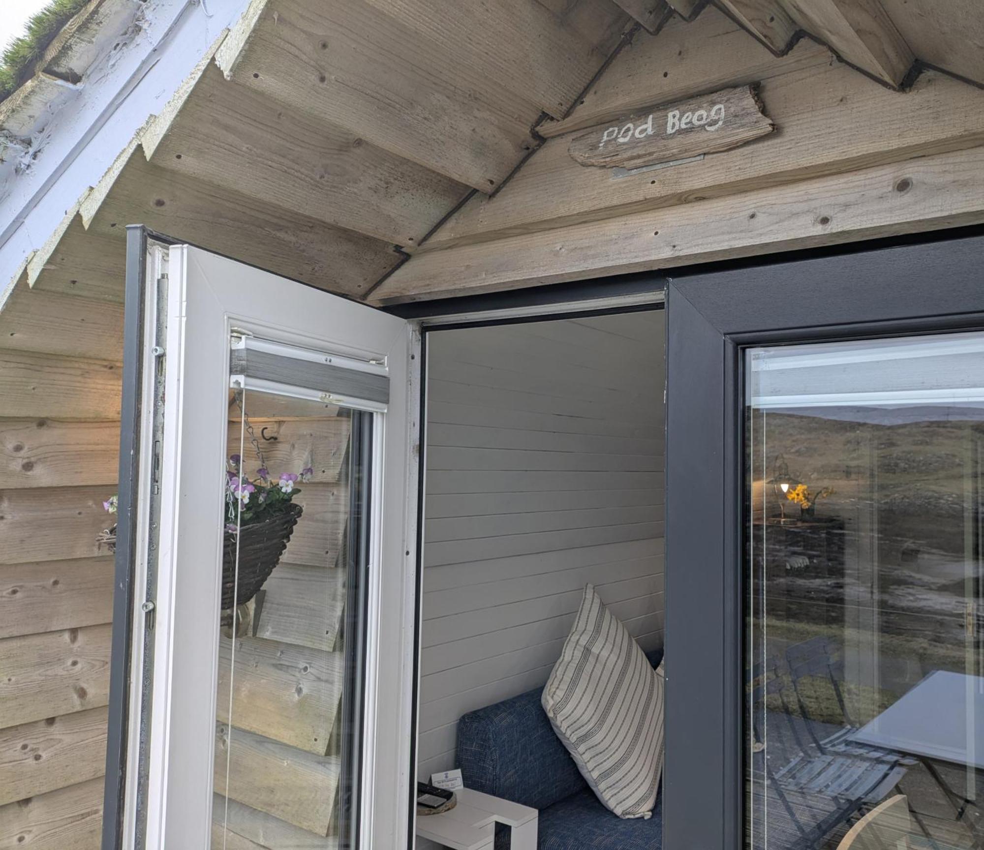 Villa Glamping Pod For 2 Pod Beag Na Haun Eriskay Exterior foto